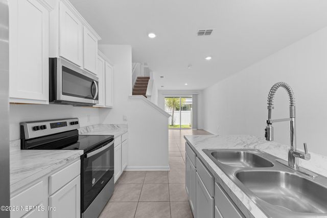 8335 ASTEROID Street, Jacksonville, FL 32256