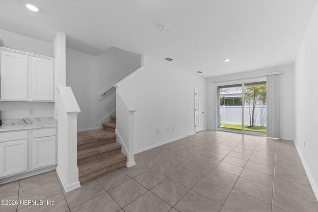 8335 ASTEROID Street, Jacksonville, FL 32256