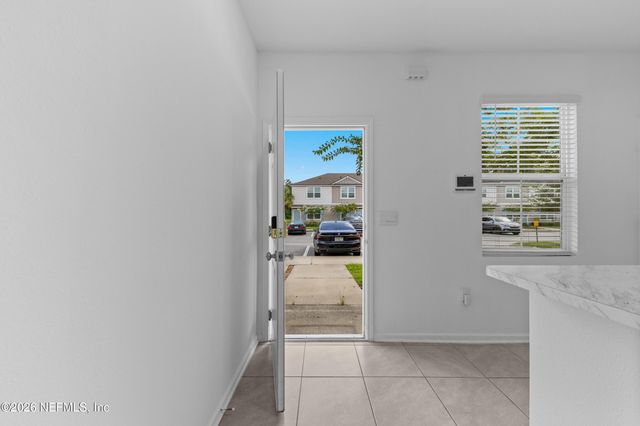8335 ASTEROID Street, Jacksonville, FL 32256