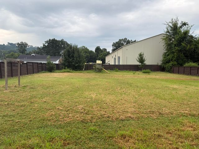 108 S Liner Street, Rossville, GA 30741