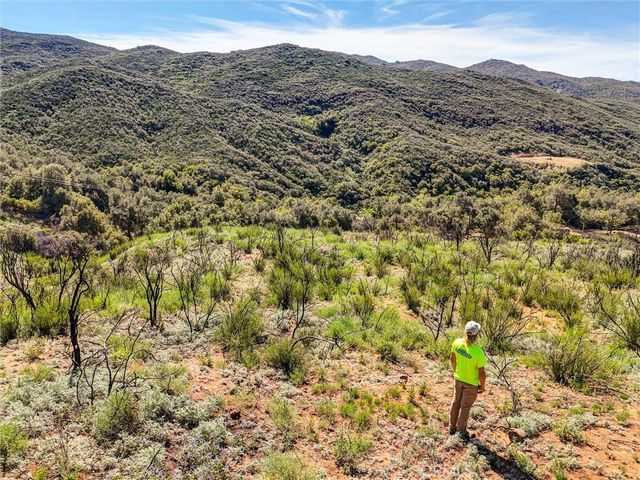 1 Decker Canyon Road, Ortega Mountain, CA 92530