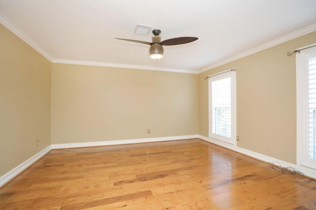 722 Crossroads Drive, Houston, TX 77079