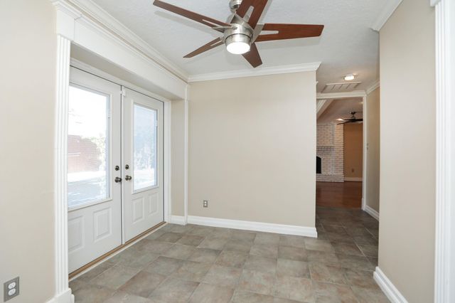 722 Crossroads Drive, Houston, TX 77079