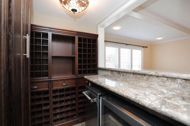 722 Crossroads Drive, Houston, TX 77079