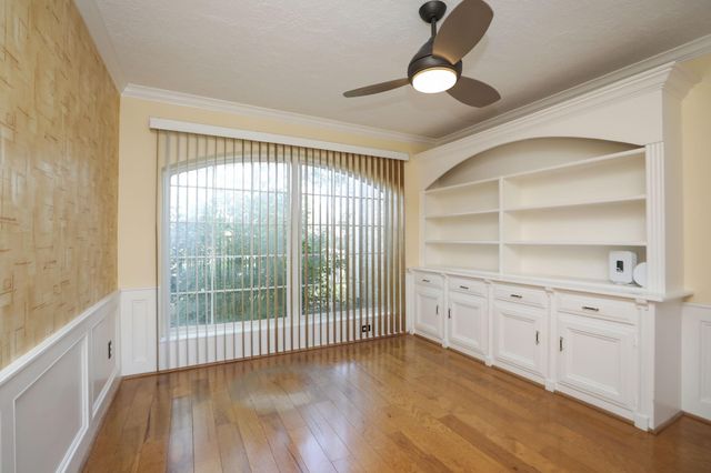 722 Crossroads Drive, Houston, TX 77079