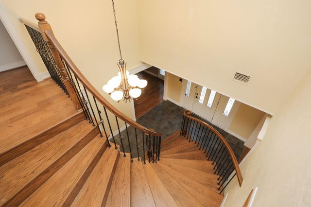 722 Crossroads Drive, Houston, TX 77079