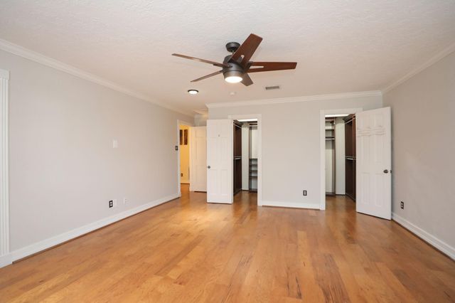 722 Crossroads Drive, Houston, TX 77079