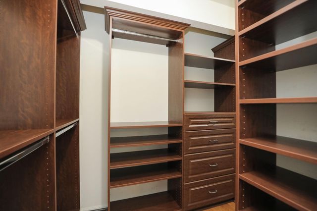 722 Crossroads Drive, Houston, TX 77079