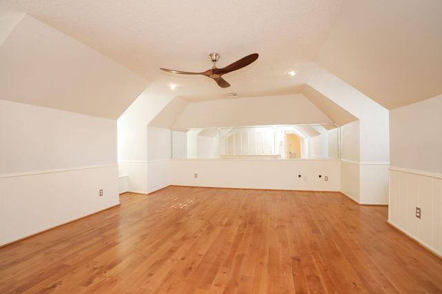 722 Crossroads Drive, Houston, TX 77079