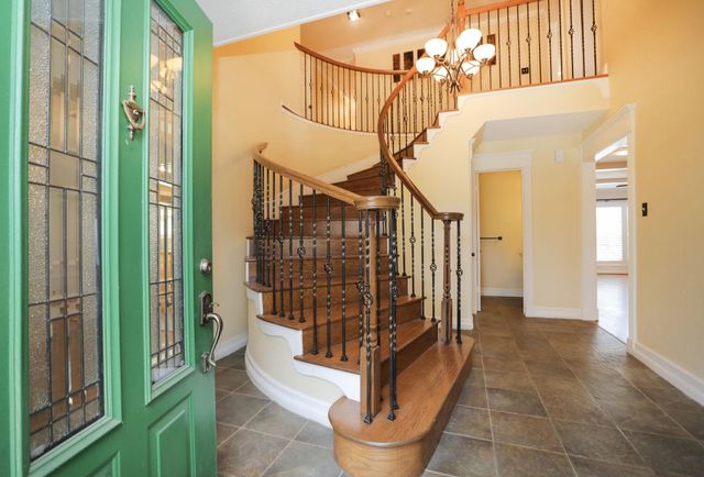 722 Crossroads Drive, Houston, TX 77079