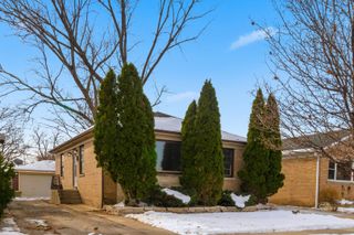 2091 Sherwin Avenue, Des Plaines, IL 60018
