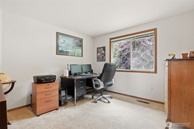7634 116th Court SE, Newcastle, WA 98056