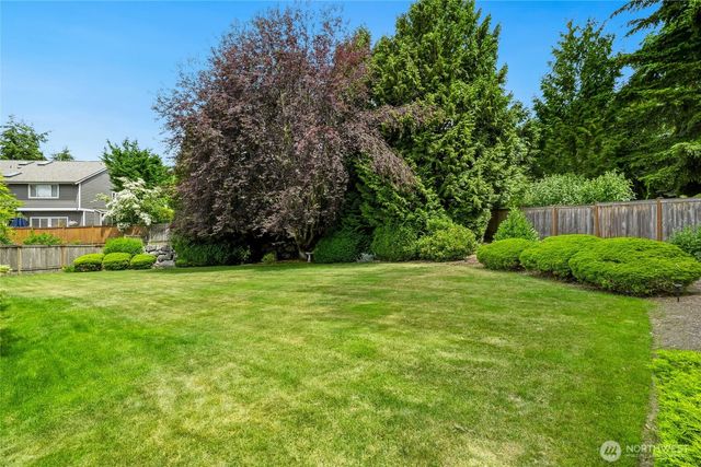 7634 116th Court SE, Newcastle, WA 98056