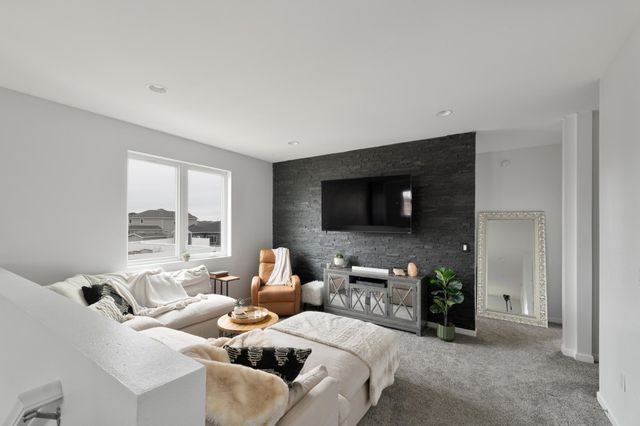 6552 Deer Creek Parkway S, Fargo, ND 58104