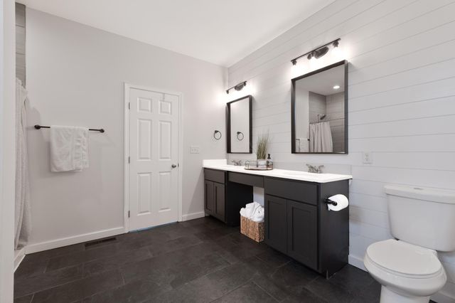 6552 Deer Creek Parkway S, Fargo, ND 58104