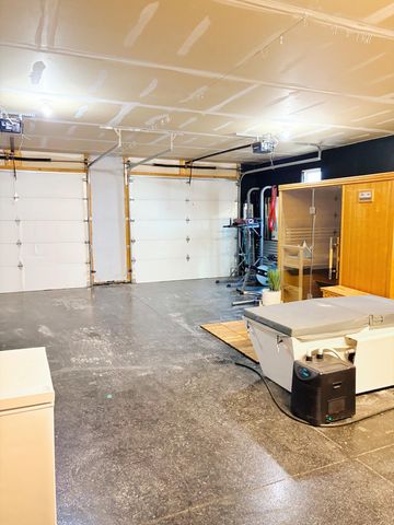 6552 Deer Creek Parkway S, Fargo, ND 58104