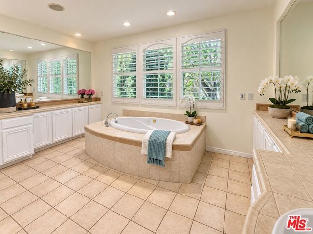 26835 Mont Calabasas Drive, Calabasas, CA 91302