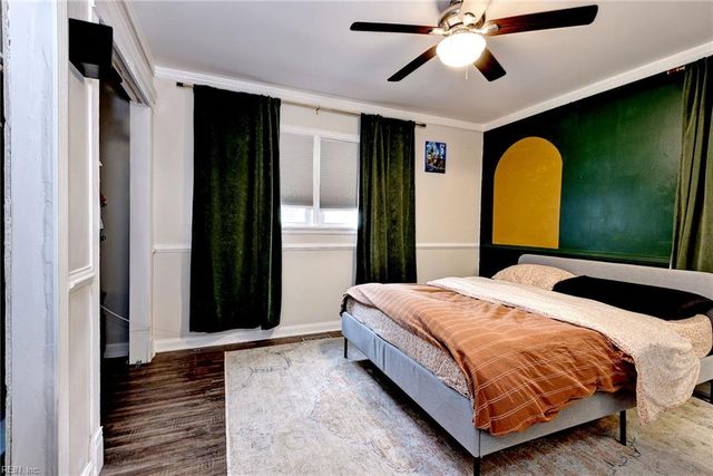 223 Shadywood DR, Newport News, VA 23602