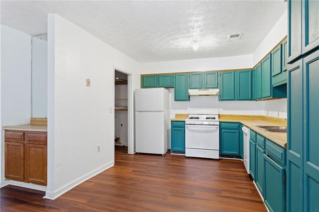 7632 Tara Road, Jonesboro, GA 30236