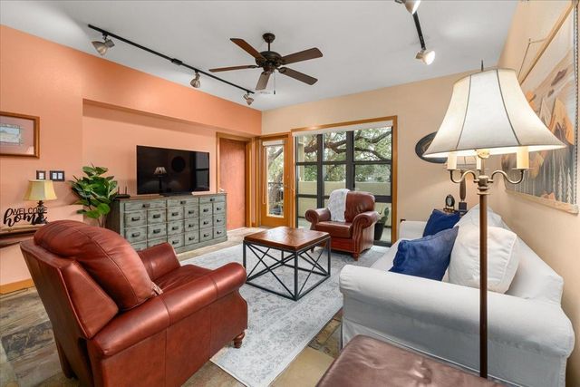 1812 West Ave 404, Austin, TX 78701