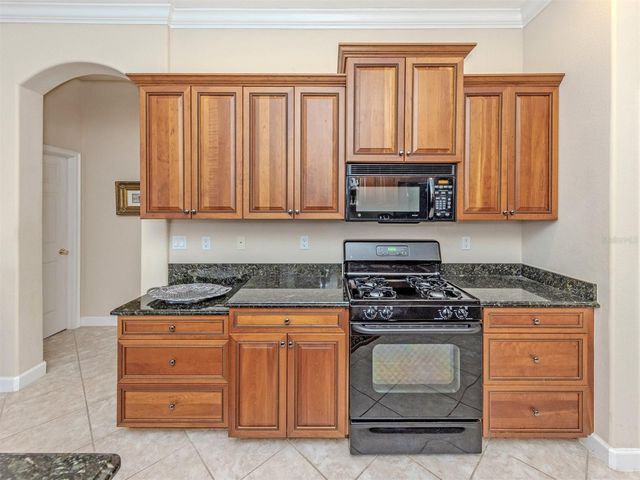 193 MONTELLUNA DRIVE, North Venice, FL 34275