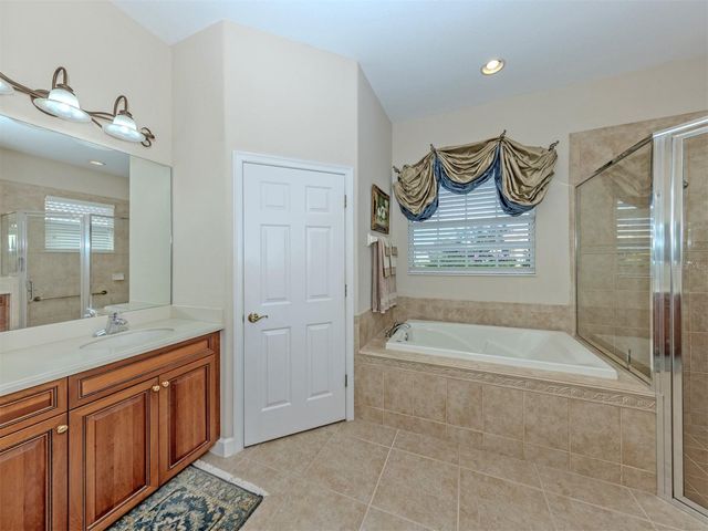 193 MONTELLUNA DRIVE, North Venice, FL 34275