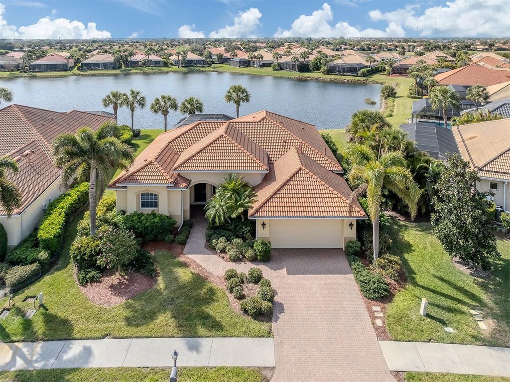 193 MONTELLUNA DRIVE, North Venice, FL 34275