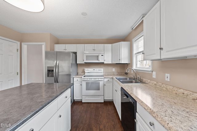 4 Feeney Court, Clayton, NC 27520