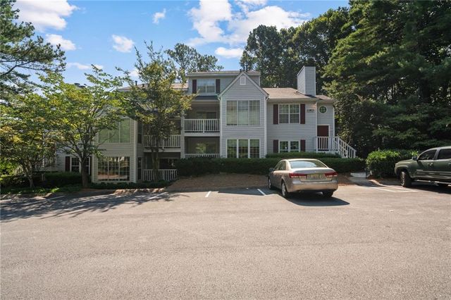 104 Glenleaf Drive, Peachtree Corners, GA 30092