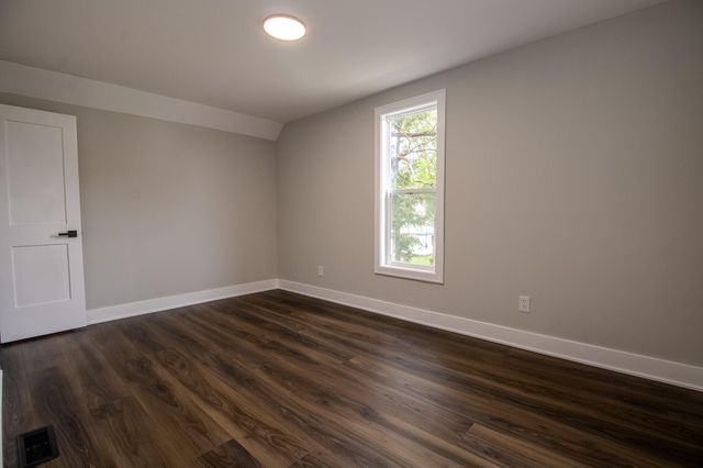 105 S Bower Street, Knox, IN 46534