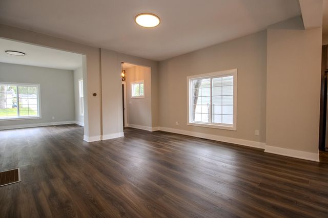 105 S Bower Street, Knox, IN 46534