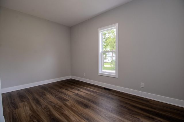 105 S Bower Street, Knox, IN 46534