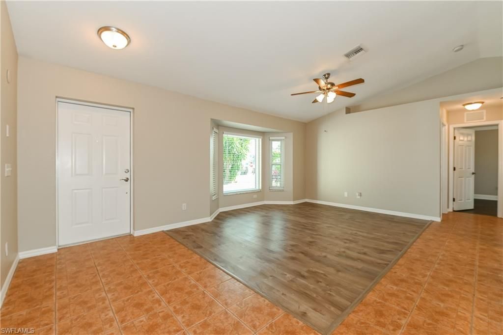 Image 2 of property listing at 600 SW 18th TER, Cape Coral, FL 33991