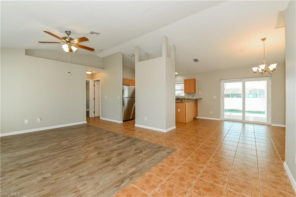 Image 4 of property listing at 600 SW 18th TER, Cape Coral, FL 33991