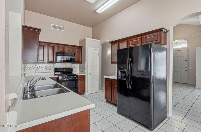 3132 TIERRA LIMA Drive, El Paso, TX 79938