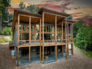 768 Cherokee Circle, Ellijay, GA 30540