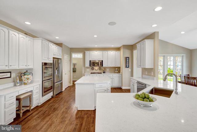 22350 DOLOMITE HILLS DR, Ashburn, VA 20148
