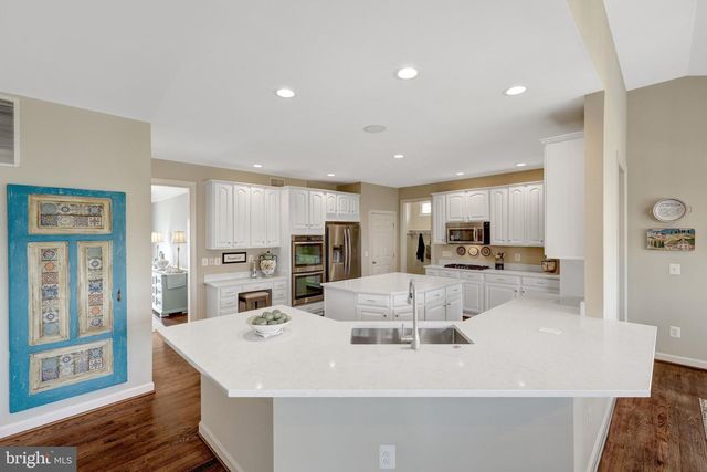 22350 DOLOMITE HILLS DR, Ashburn, VA 20148