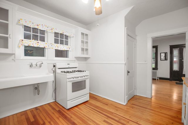 911 BROMPTON ST, Fredericksburg, VA 22401
