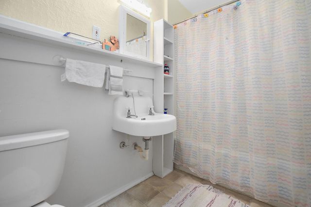 911 BROMPTON ST, Fredericksburg, VA 22401
