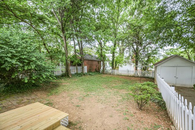 911 BROMPTON ST, Fredericksburg, VA 22401