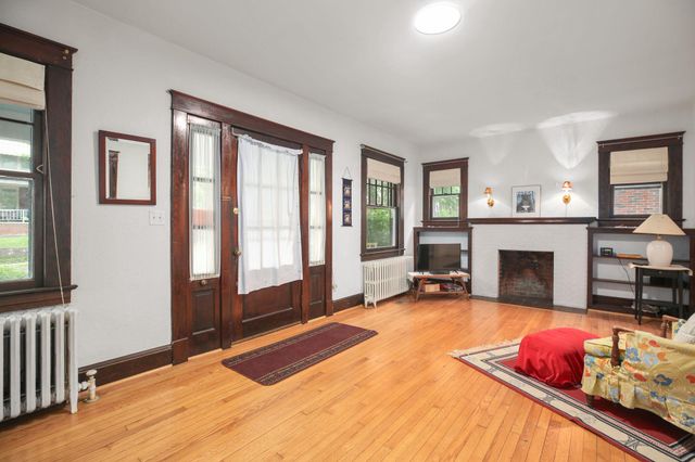 911 BROMPTON ST, Fredericksburg, VA 22401