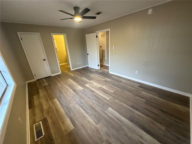 30 Worcester Drive, Bella Vista, AR 72714