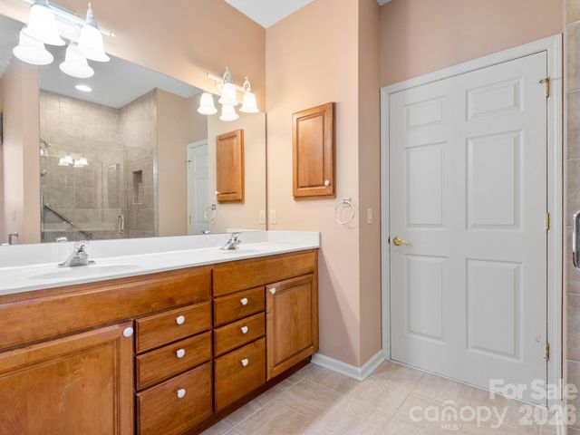 17 Ashton Forest Court, Hendersonville, NC 28739