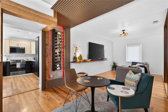 2431 SW 4th St, Miami, FL 33135