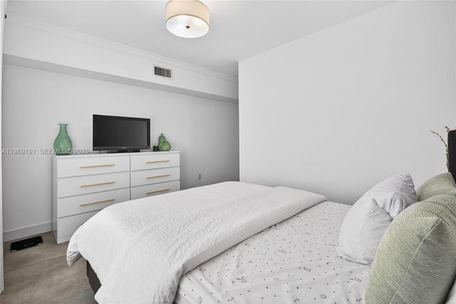 2431 SW 4th St, Miami, FL 33135