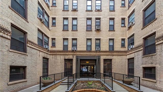7609 4TH Avenue D16, New York City, NY 11209
