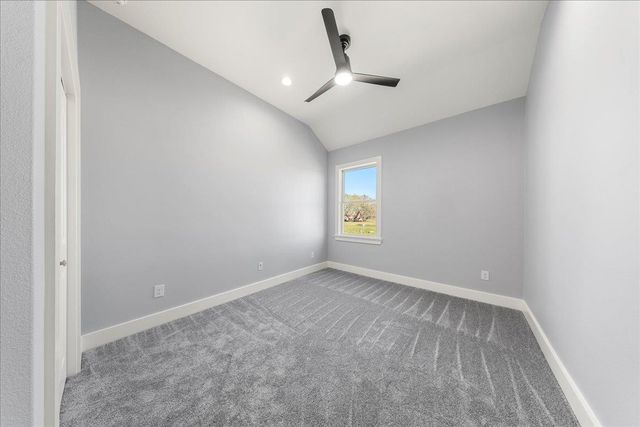 217 Gato RD, Cedar Creek, TX 78612