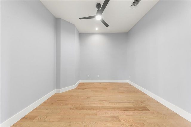 217 Gato RD, Cedar Creek, TX 78612