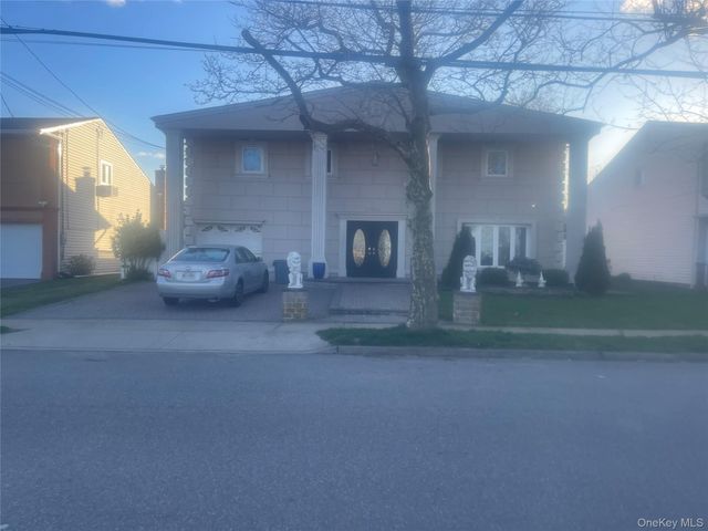 3780 Greentree Drive, Oceanside, NY 11572